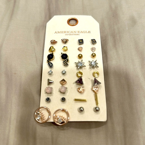 American Eagle Outfitters Earrings set studs - Picture 1 of 1